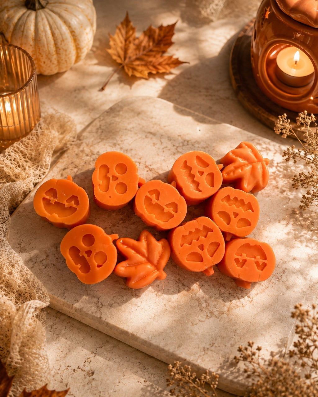 Piezas de wax melts con forma de calabaza de cera de soja artesanal de Casa Calma